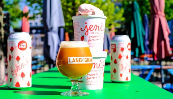 Land-Grant Jenis Splendid Strawberry